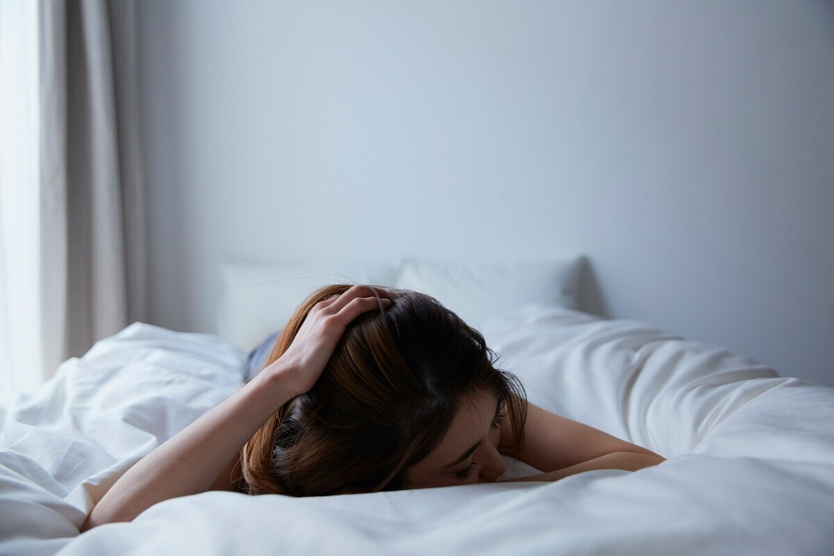 朝起きるのがしんどくなるほど、人間関係に疲れていませんか?
