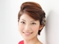 女性のリーゼント風前髪アレンジで美人度アップ……ショートヘアに！