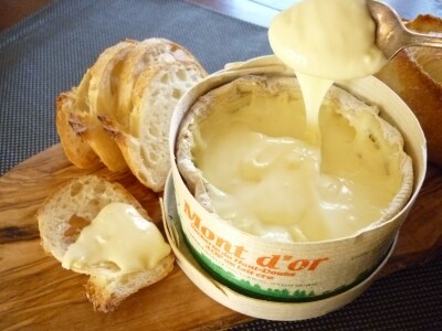季節限定のチーズ「モンドール」
