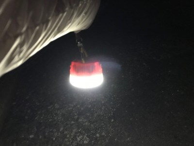 夜道で前後左右に光るランタン型のLEDライト
