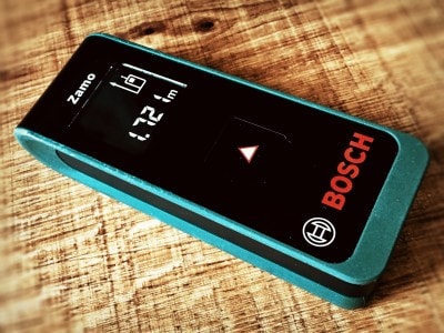 部屋のサイズが一瞬で正確に測れるboschのレーザー距離計 イチオシ