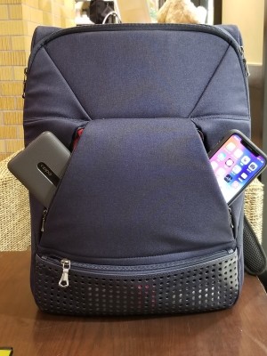 ひらくPCリュック
