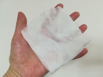シートマスクは乾燥肌の保湿ケアに適しています