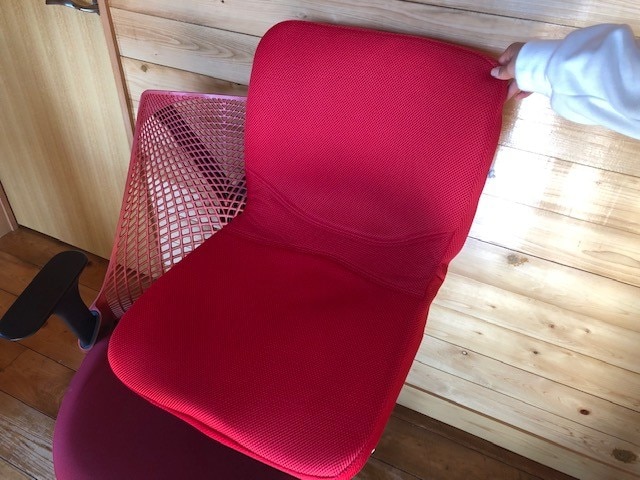 デスクワークにおすすめ！作業療法士がデザインした座椅子「ピント」 - イチオシ