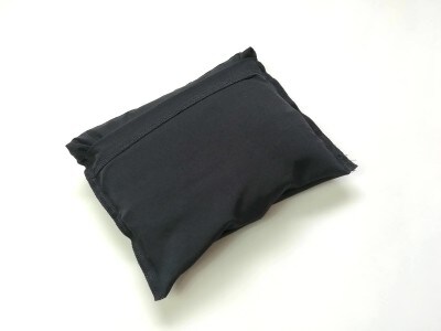 畳むとコンパクトになるポケッタブル仕様