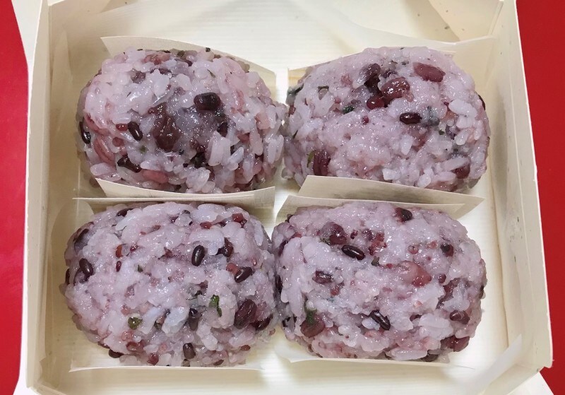 手土産に 仙太郎の 七穀おはぎ は からだにやさしくて幸せを運んでくれる味 イチオシ