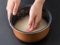 「炊飯器の内釜で米を洗っていい？」に家電のプロが回答！ 炊飯器6大メーカーの説明書ではどう書いてある？