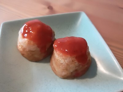 業務スーパー 冷凍たこ焼き は50個入り1kg 1個10円のコスパで揚げ焼きも イチオシ 業務スーパー 冷凍たこ焼き は50個入り1kg 1個10円のコスパで揚げ焼きも イチオシ