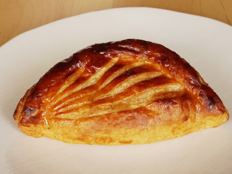 話題 シャトレーゼのプレミアムアップルパイは399円 温め方と美味しい食べ方 イチオシ