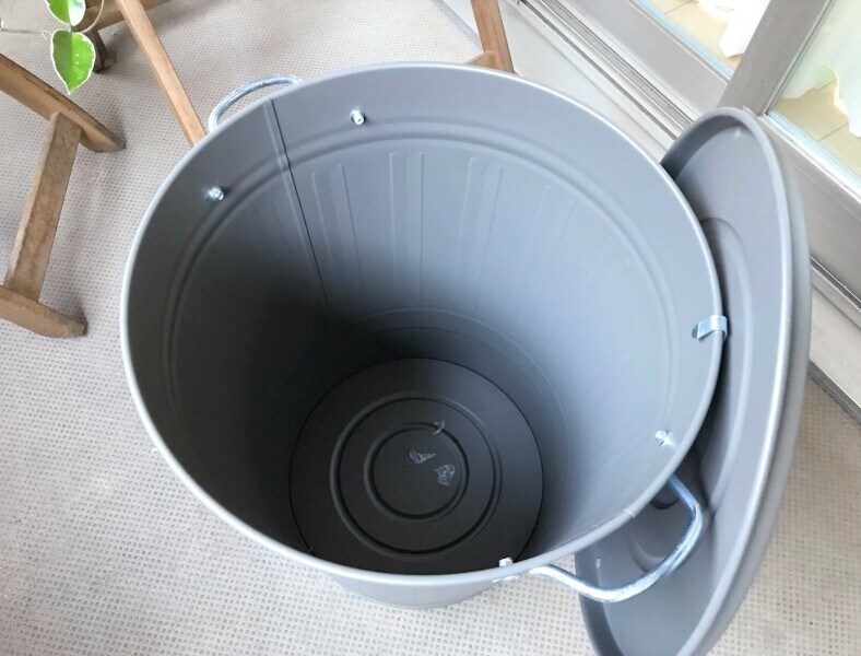 Ikeaのふた付きゴミ箱はベランダなど屋外に置ける 暮らしをおしゃれに演出 イチオシ