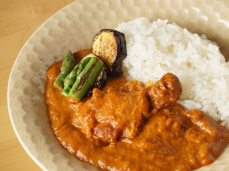 成城石井のレトルト「バターチキンカレー」は名店に匹敵する美味しさ！ コスパも◎ - イチオシ