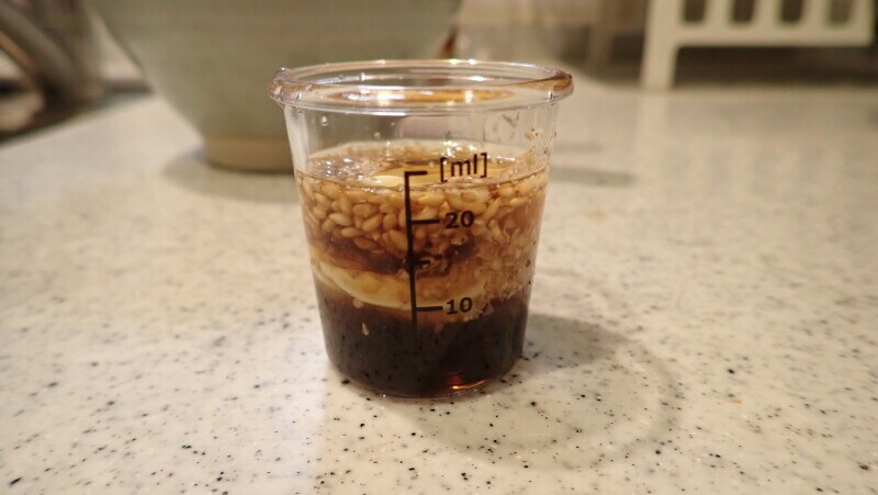 100均ダイソーの調味料入れ ドレッシングカップ は安すぎ アウトドアでも活躍 イチオシ