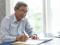 64歳で月収15万円で働いていたら、失業給付はいくらもらえる？