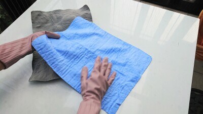 セリアのカー用品 洗車用ふきあげクロス が家の中でも大活躍 お風呂場も窓もお任せ イチオシ
