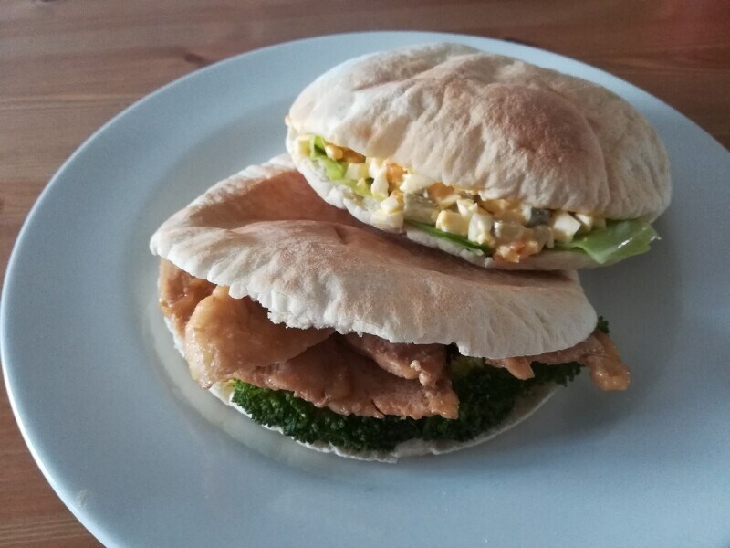 業務スーパーの冷凍 ピタパン はもちもち食感 アレンジレシピはサンドイッチが美味 イチオシ
