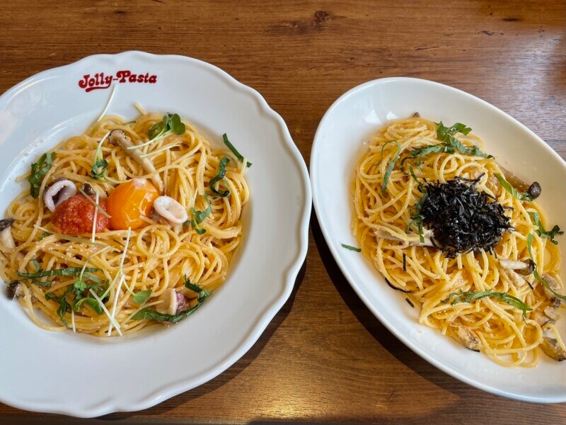 ジョリーパスタの大盛りとランチ普通盛りを比較