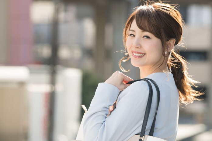 年金を月15万円もらえる現役時代の収入はいくら?