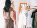 ぽっちゃりさんは「収縮色」でお悩み解決！ パーソナルカラー別「細見えカラー」とは？
