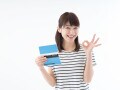 老齢基礎年金を繰下げるつもりです。私が独りになってしまった場合、遺族厚生年金と繰下げた老齢基礎年金を受給できる？