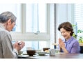 金融資産7000万円・62歳女性「贈答品クラスの品物が食卓に」気分が上がった地元企業の株主優待
